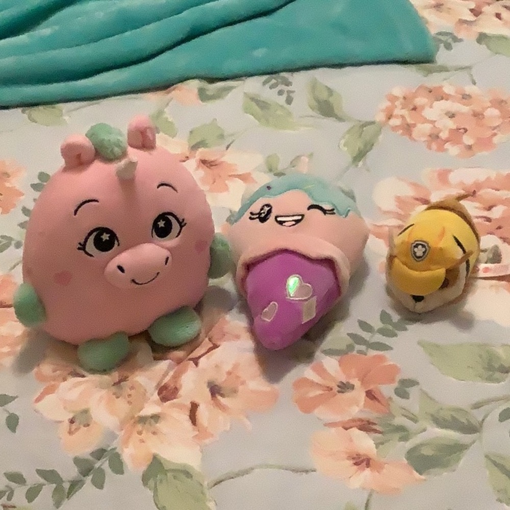 Toy stuffed Sparks 3 piece set pink fat dog ice cream cone all fluffy NWT